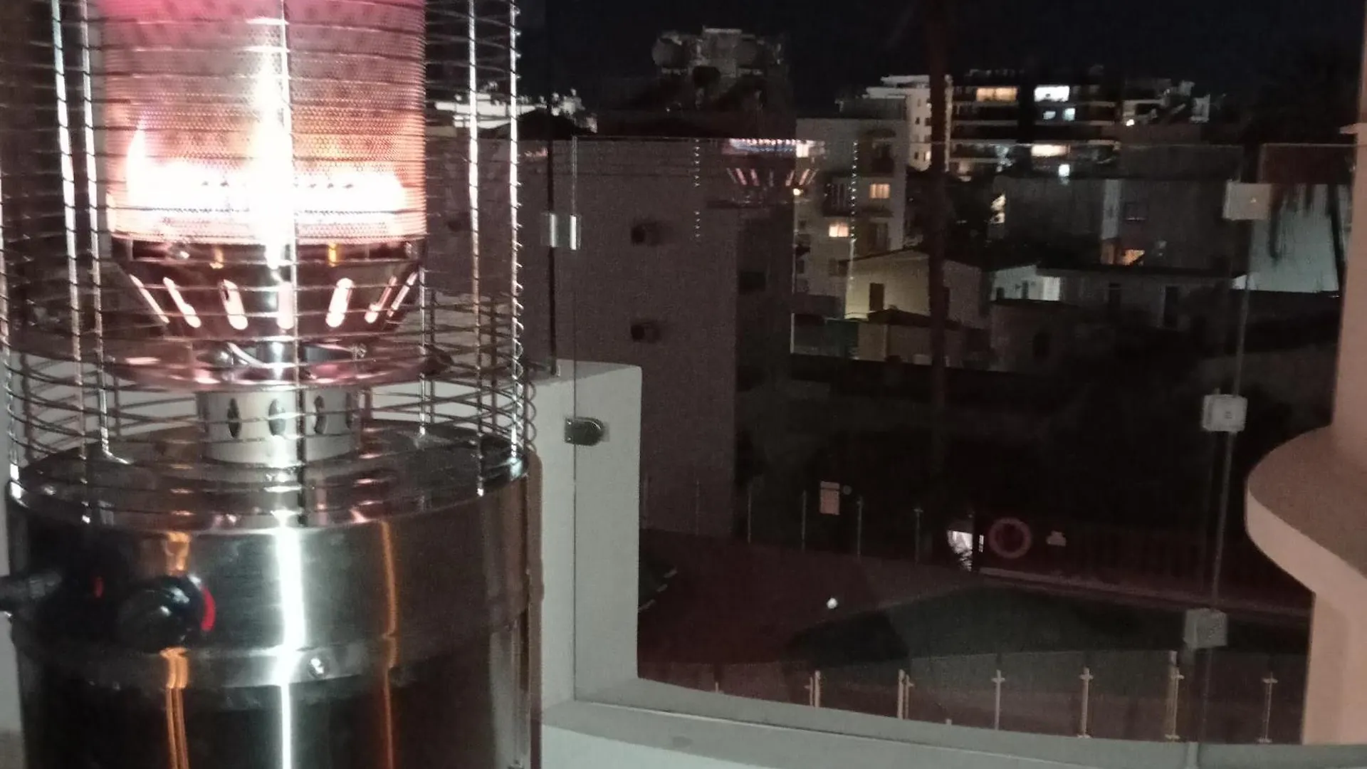 Anamor Apartment 408 ラルナカ キプロス