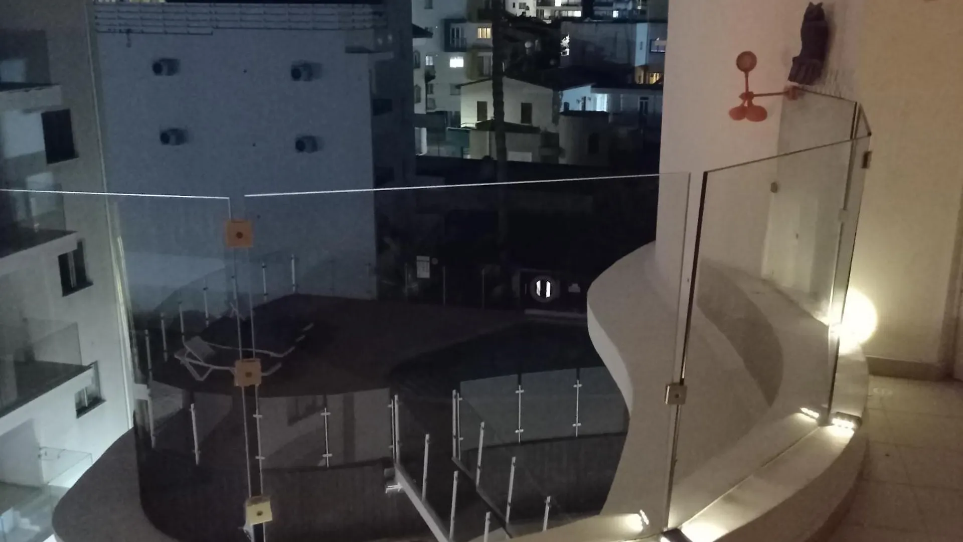 Anamor Apartment 408 ラルナカ
